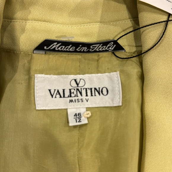Valentino Miss V in EUC Green lined Blazer with Satin Trim/ Buttons. - Picture 11 of 11
